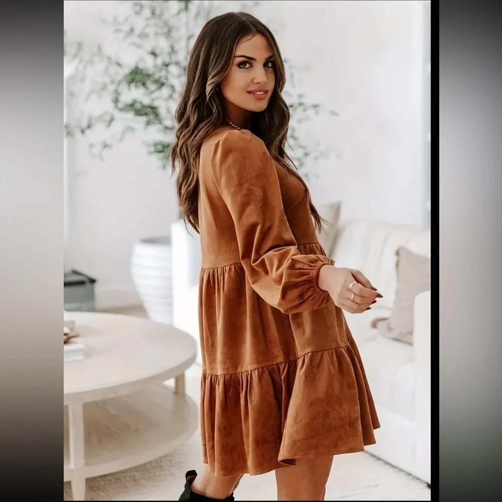 Vibrant Lantern Sleeve Dress - Ultra-Casual, Classic Crew Neck, Loose Fit - Picture 1 of 3